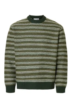Camisola de lã com gola caixa