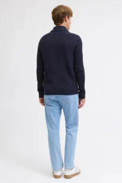 Camisola de malha com gola cruzada