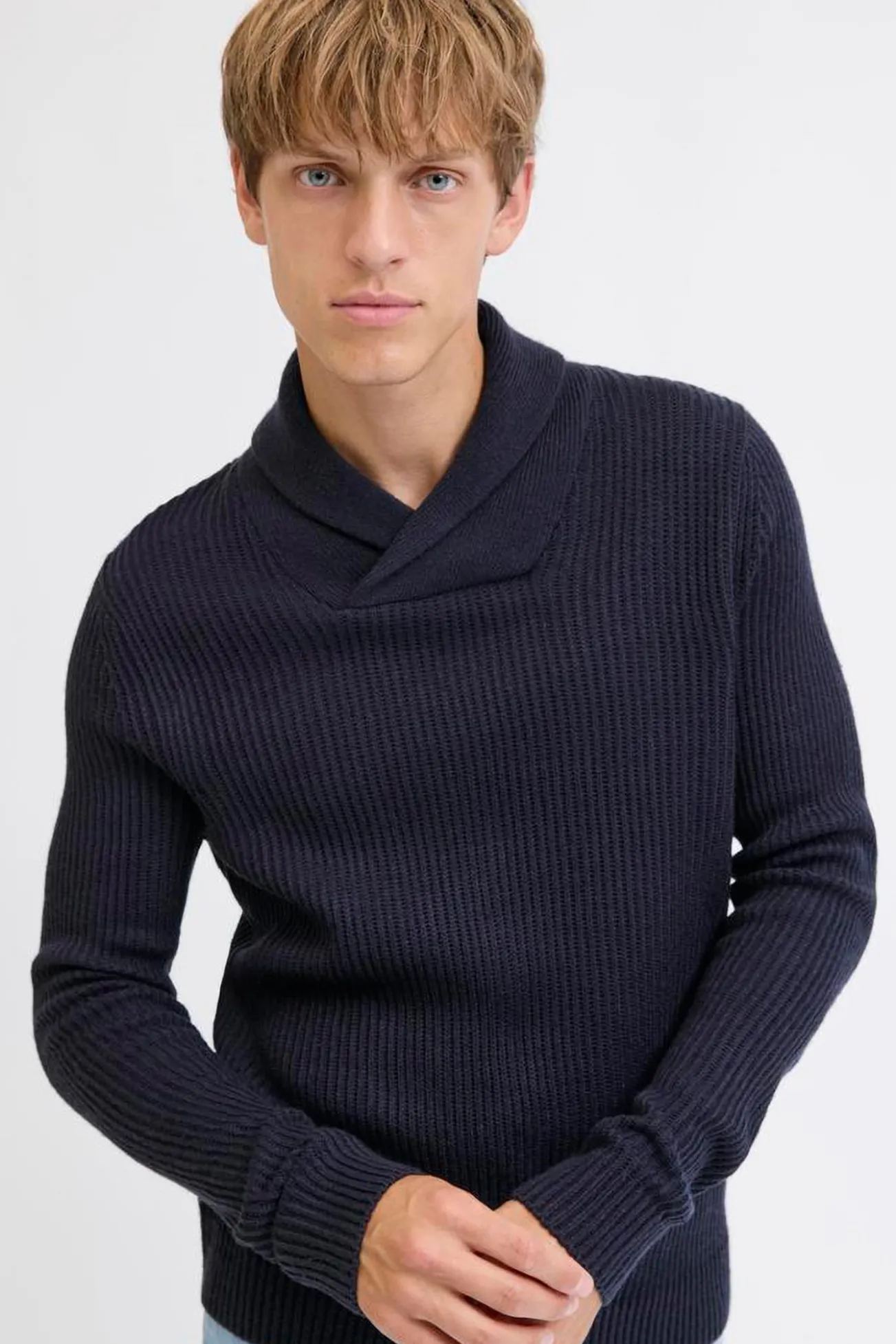 Camisola de malha com gola cruzada
