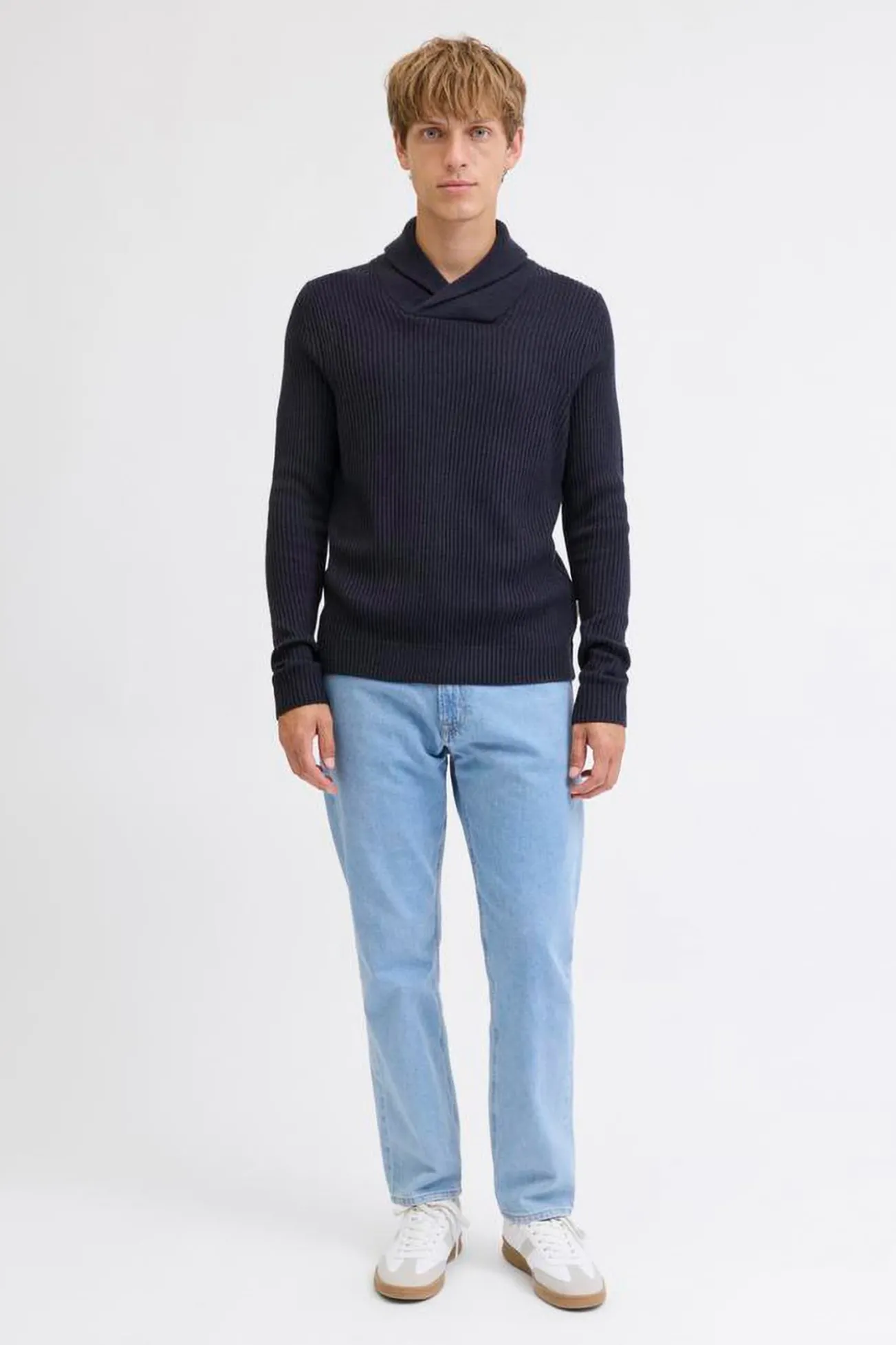 Camisola de malha com gola cruzada