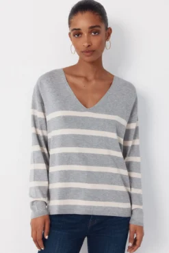 Camisola de malha decote bico