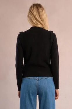 Camisola de manga comprida com detalhe de miçangas