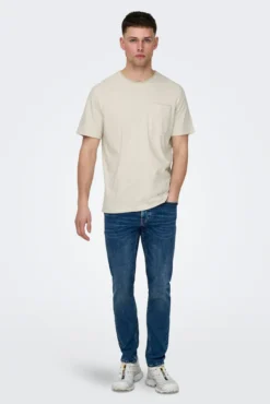 Camisola de manga curta com bolso