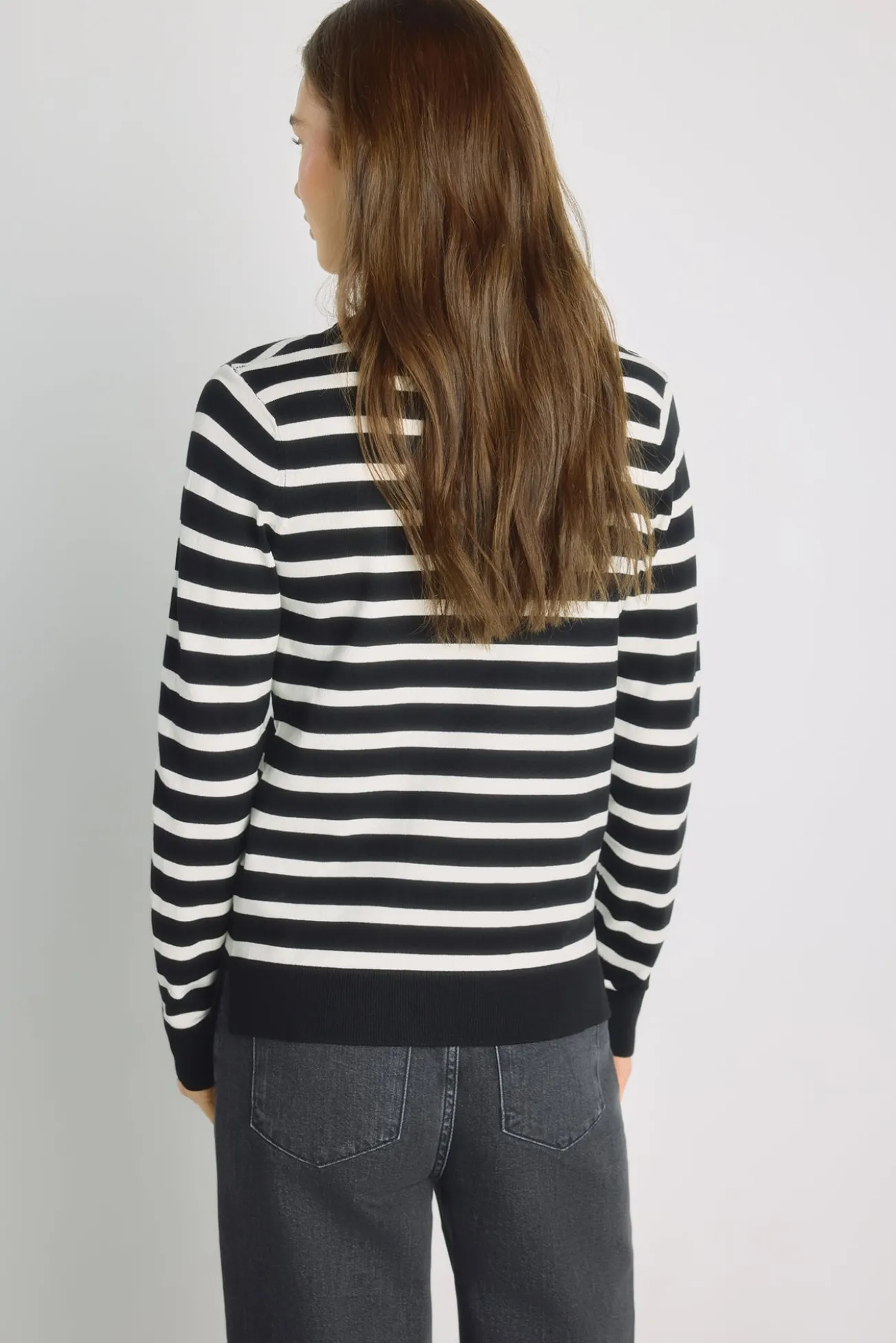 Camisola de riscas gola redonda