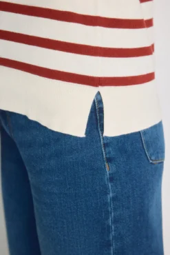 Camisola de riscas gola redonda