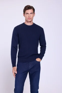 Camisola estruturado com gola redonda