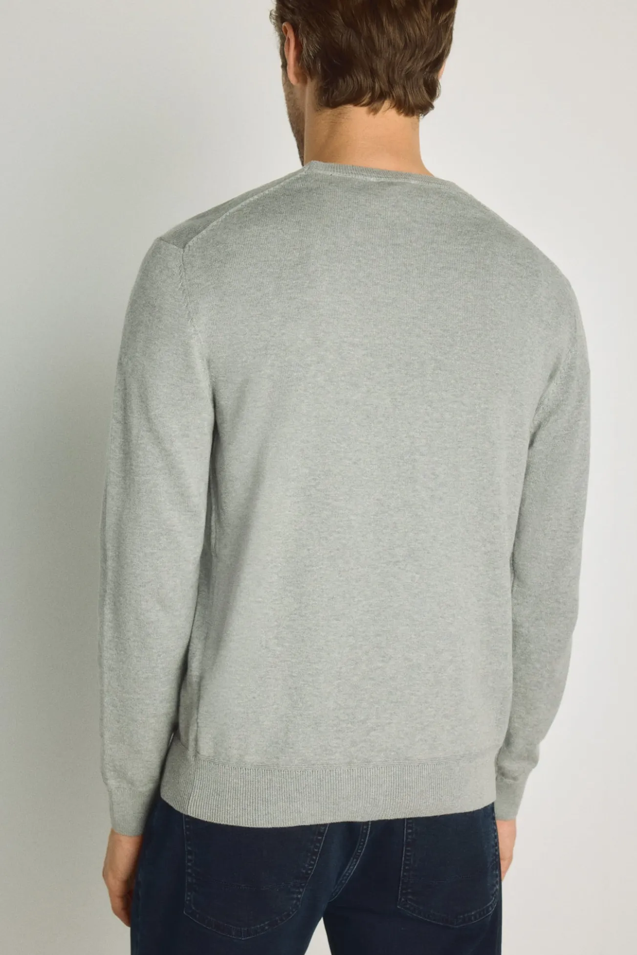 Camisola gola em bico