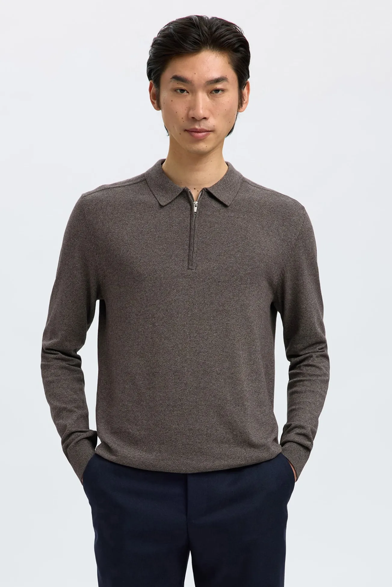 Camisola polo 100% algodão com meia fecho-éclair .