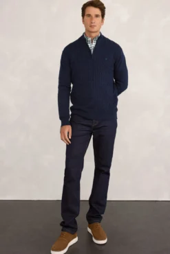 Cardigan com logo e meio zíper