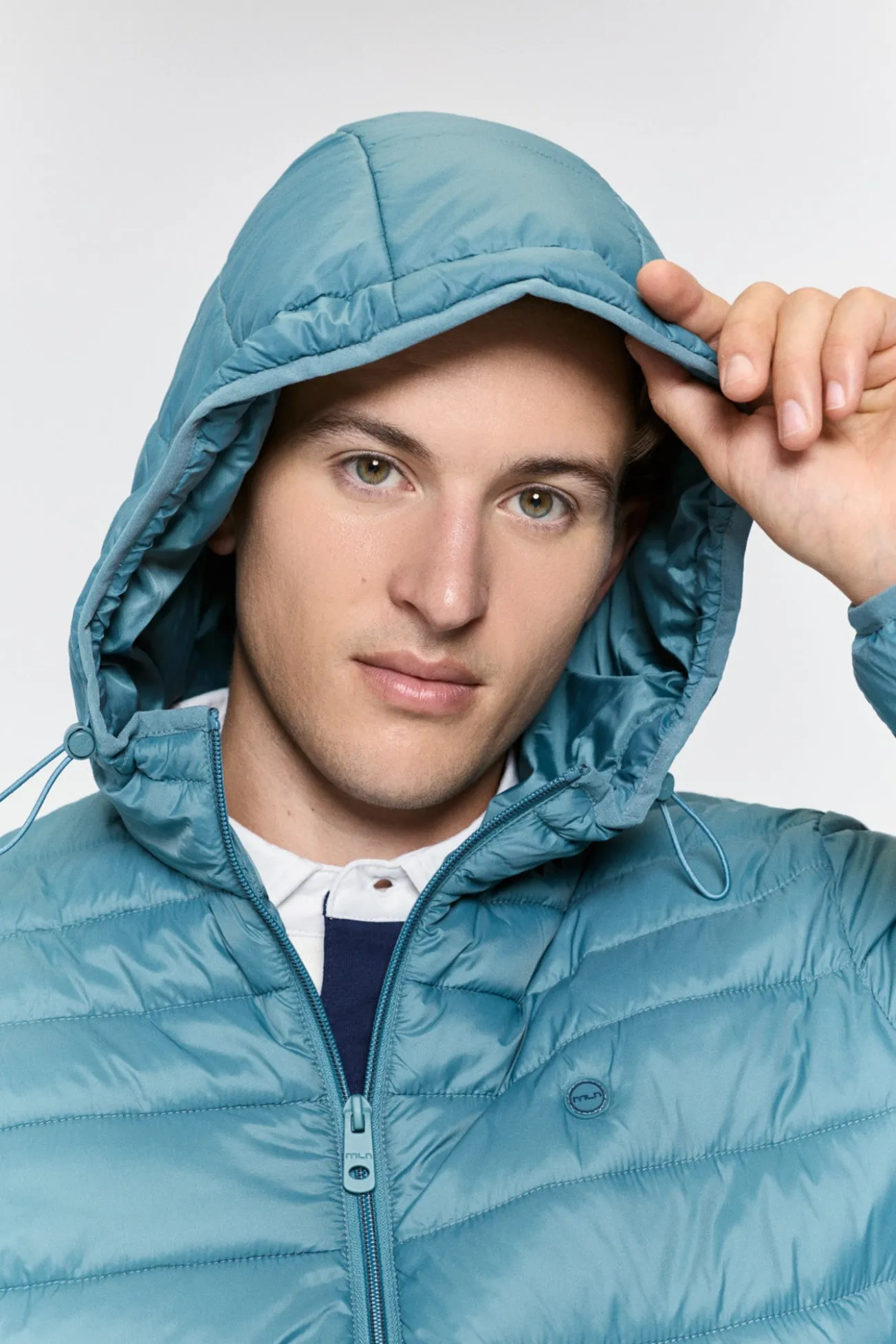 Casaco com capuz