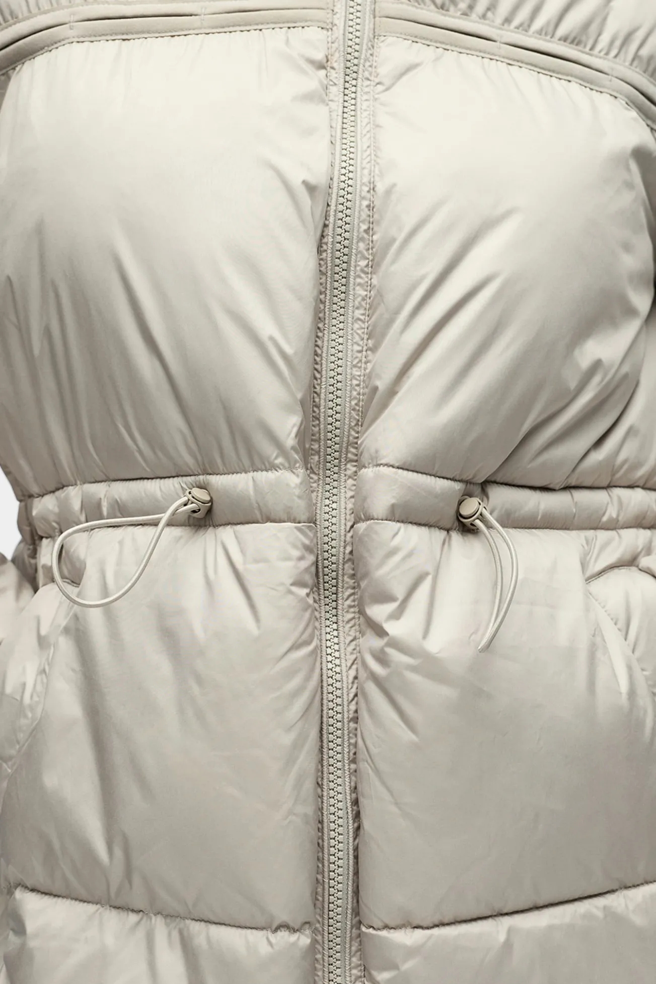 Casaco sobretudo com capuz