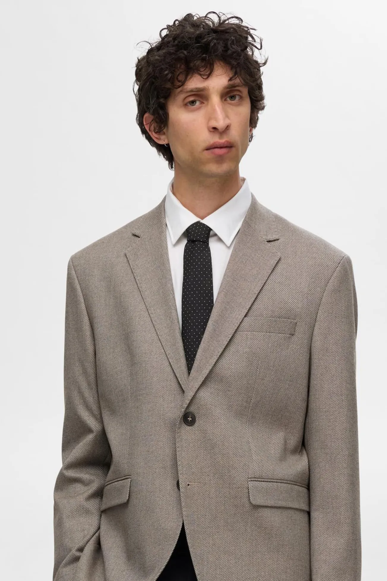 Corbata de puntitos 100% lana.