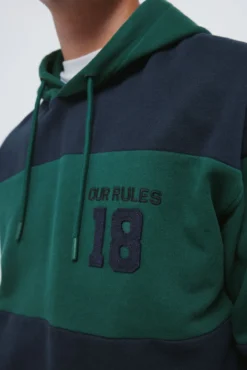 Cortes de capuz com sweatshirt