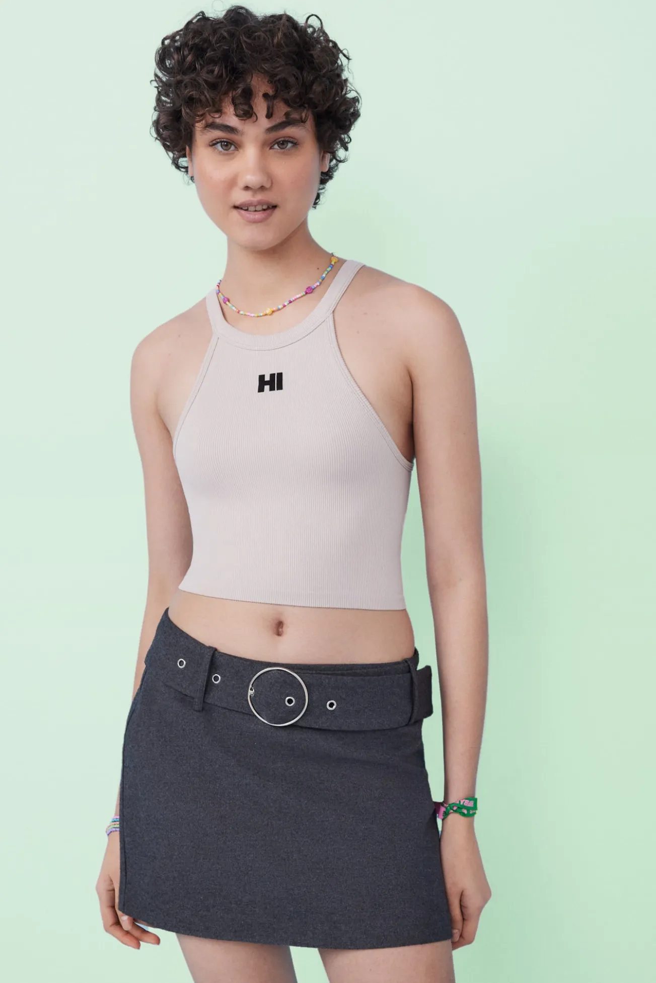 Crop top halter sem costuras cinzento