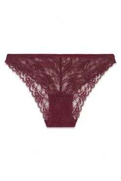 Cueca clássica de renda bordô