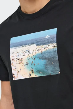 Herren-T-Shirt mit regular fit Passform. 100 % Bio-Baumwolle.