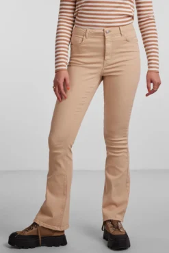 Jeans boca de sino
