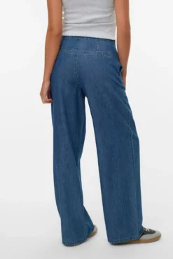 Jeans compridos de pernas largas