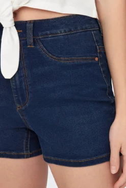 Jeans curtos