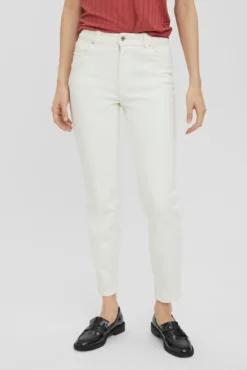 Jeans de corte reto pelo tornozelo
