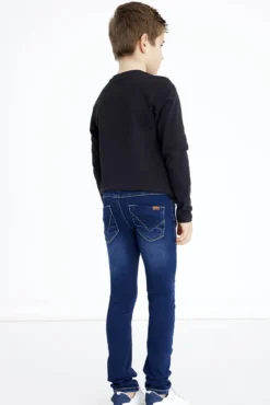 Jeans de menino