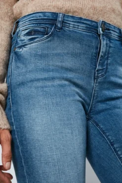 Jeans efecto desgastado