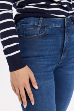 Jeans slim de cintura média