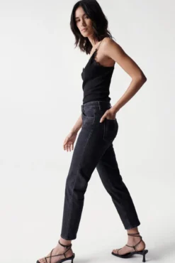 Jeans true cropped slim pretos