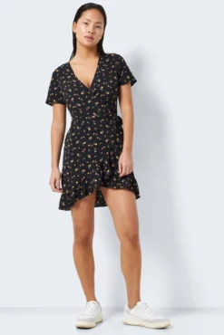 Kurzes Kleid