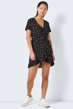 Kurzes Kleid