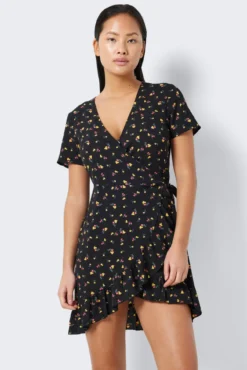 Kurzes Kleid