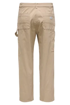 Locker geschnittene Herrenhose.