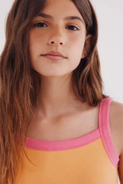 malha de malha com alças para menina