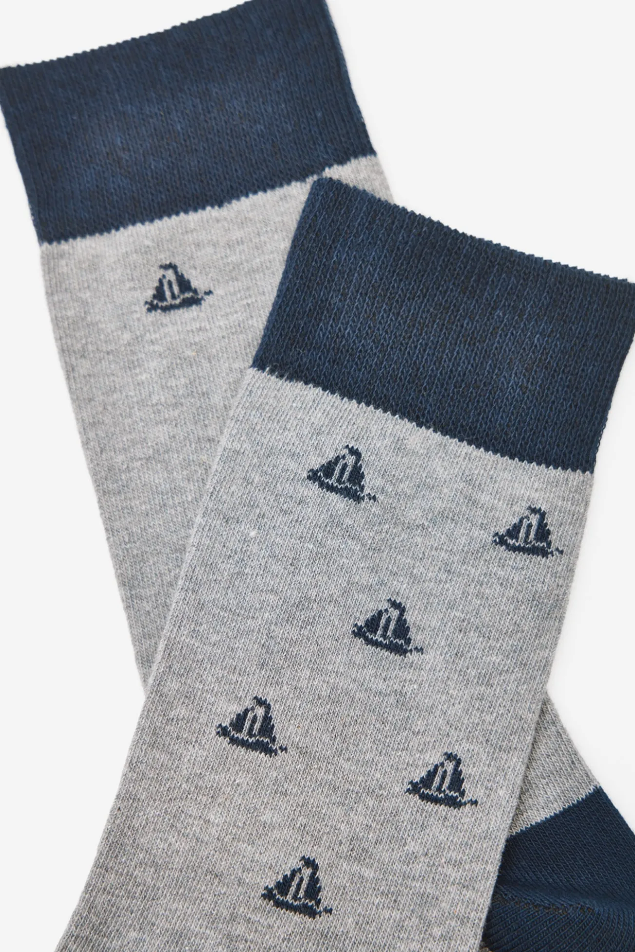 Meia com padrão de barcos