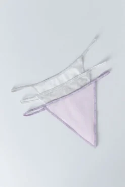 Pacote com 3 tangas brancas, cinzas e rosas