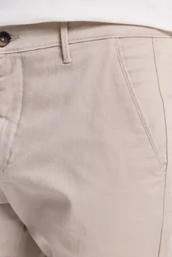 Pantalón Chino Liso Slim