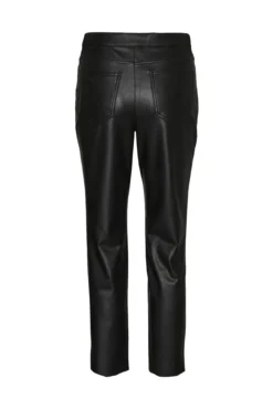 Pantalón recto efecto piel