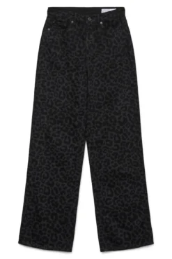 perna jeans larga com estampa animal
