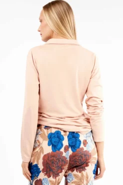 Pijama com estampado floral