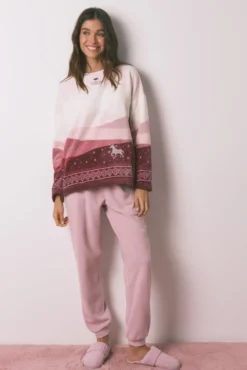 Pijama comprido de polar macia