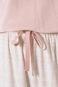 Pijama comprido polar suave rosa