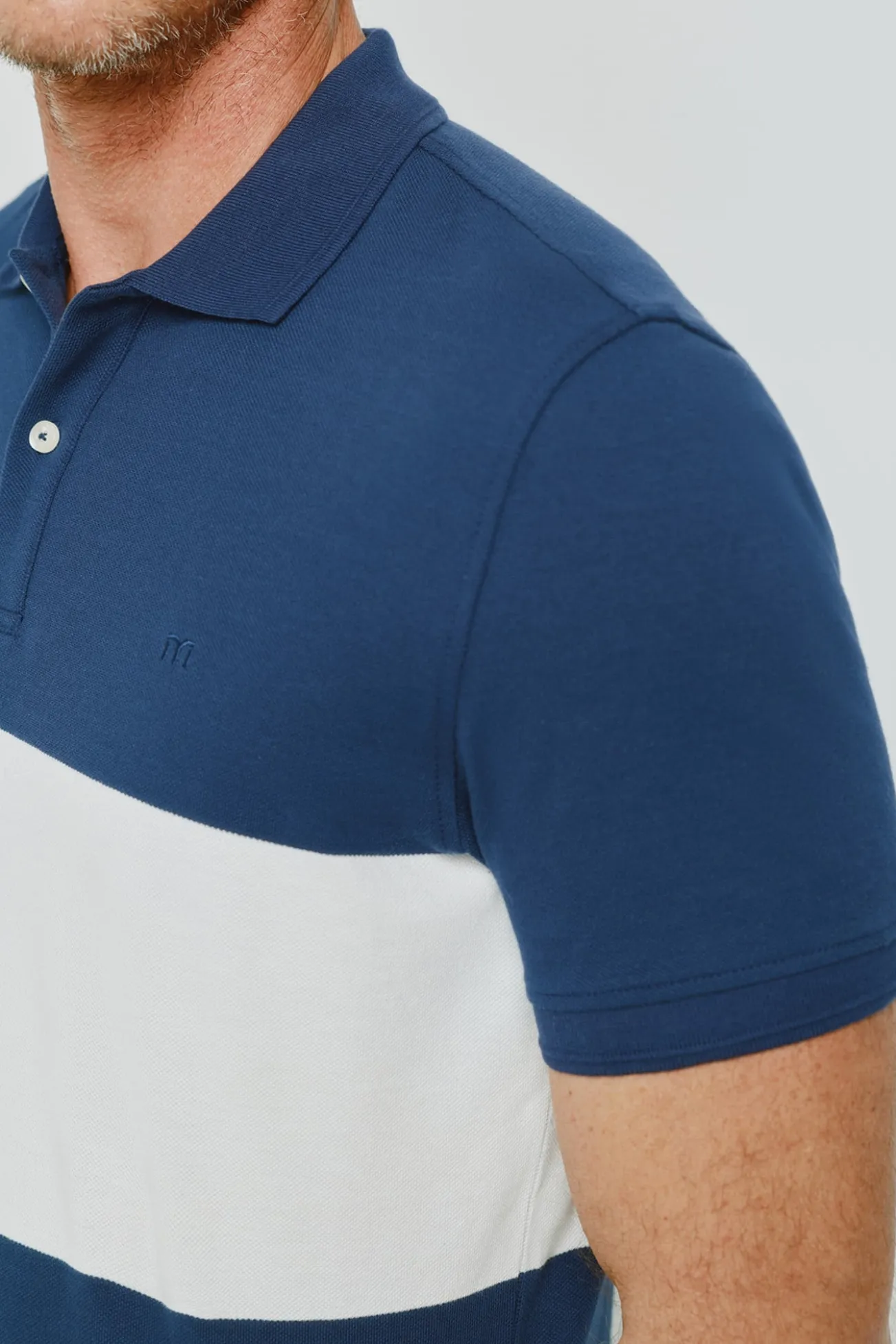 Polo de riscas de manga curta
