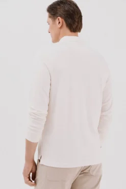 -Regular fit-Piqué fabric-Long sleeve, placket with buttons and embroidered logo on the chest-Shirt cuffs with button-By buying our cotton products, you're supporting our investment in the Better Cotton initiative. This product has bee