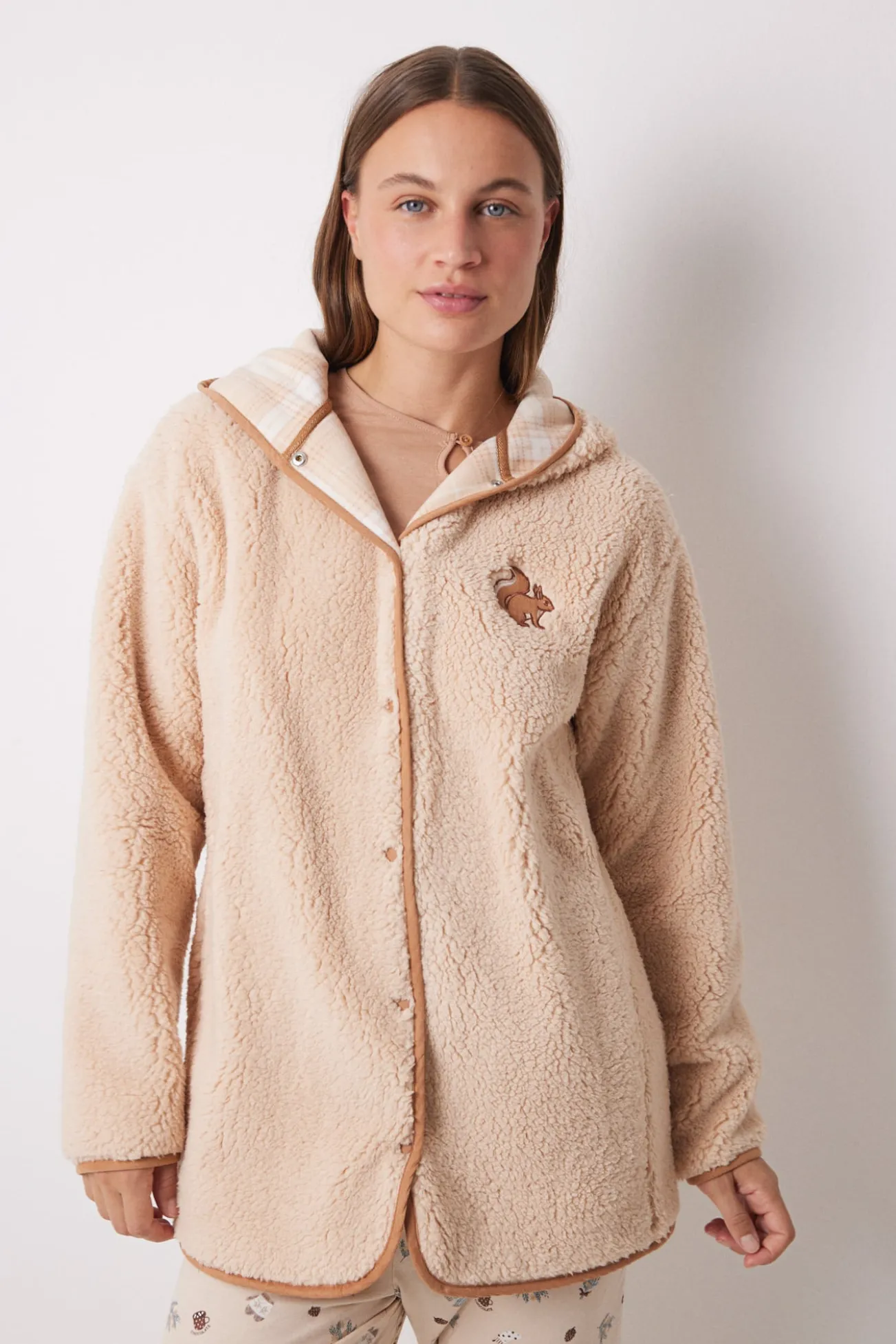 Robe curto de borrego arenoso