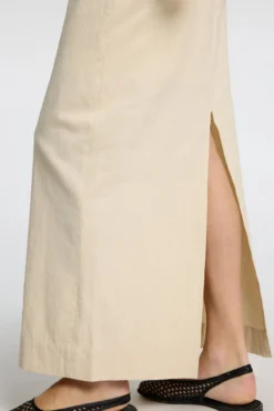 Saia midi de linho