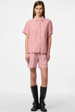 Shorts riscas