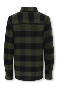 Sobrecamisa de menino.