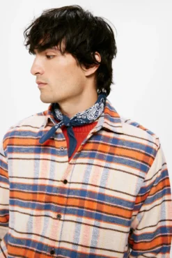 Sobrecamisa xadrez