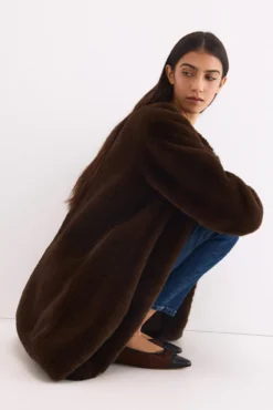 Sobretudo de faux-fur