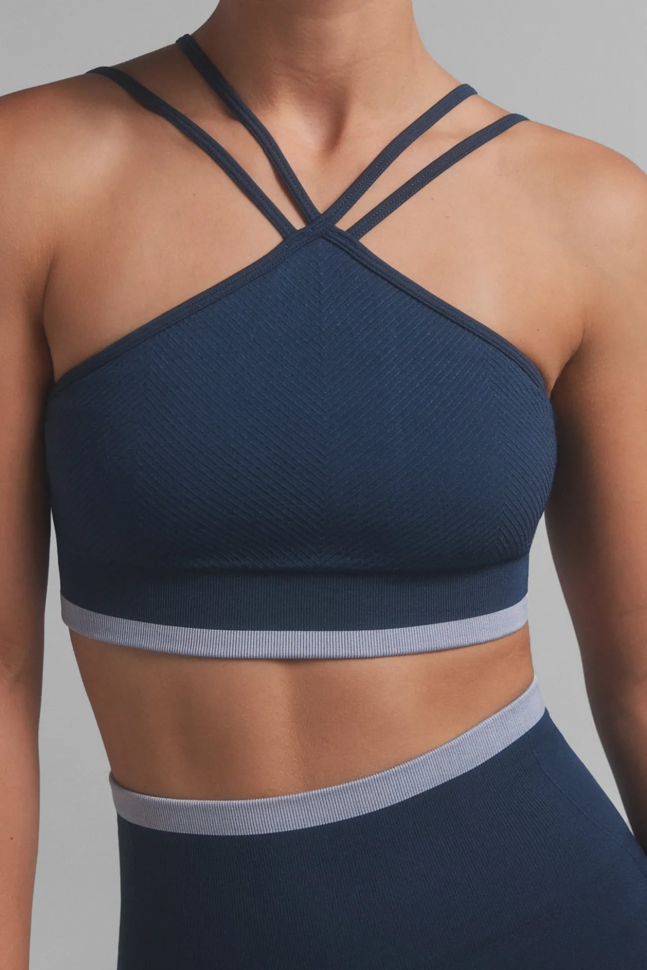 Soutien desportivo SEAMLESS COMFORT azul. Colaboração especial @ffitcoco